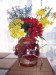 hřbitovní váza s květy.jpg